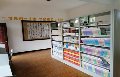 广元现“美丽乡村小学” 办出乡村小学的尊严5